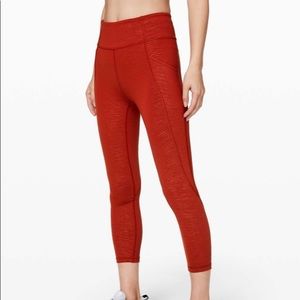 NWT Lululemon Time To Sweat Crop 23" Stride Emboss Cayenne (EMCA) size 8